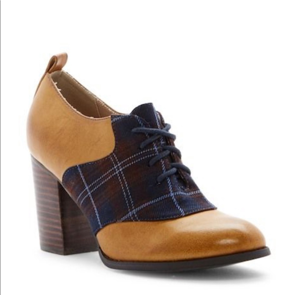 Women's Tan and Blue Plaid Heeled Oxford Shoes